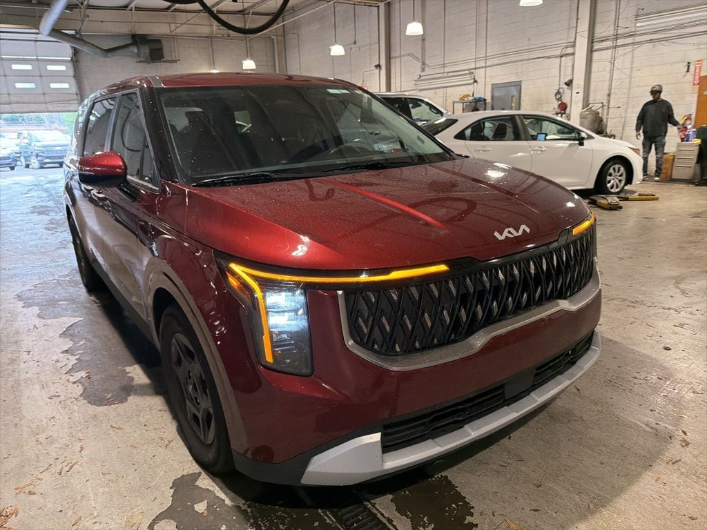 Certified 2025 Kia Carnival Van Passenger Van