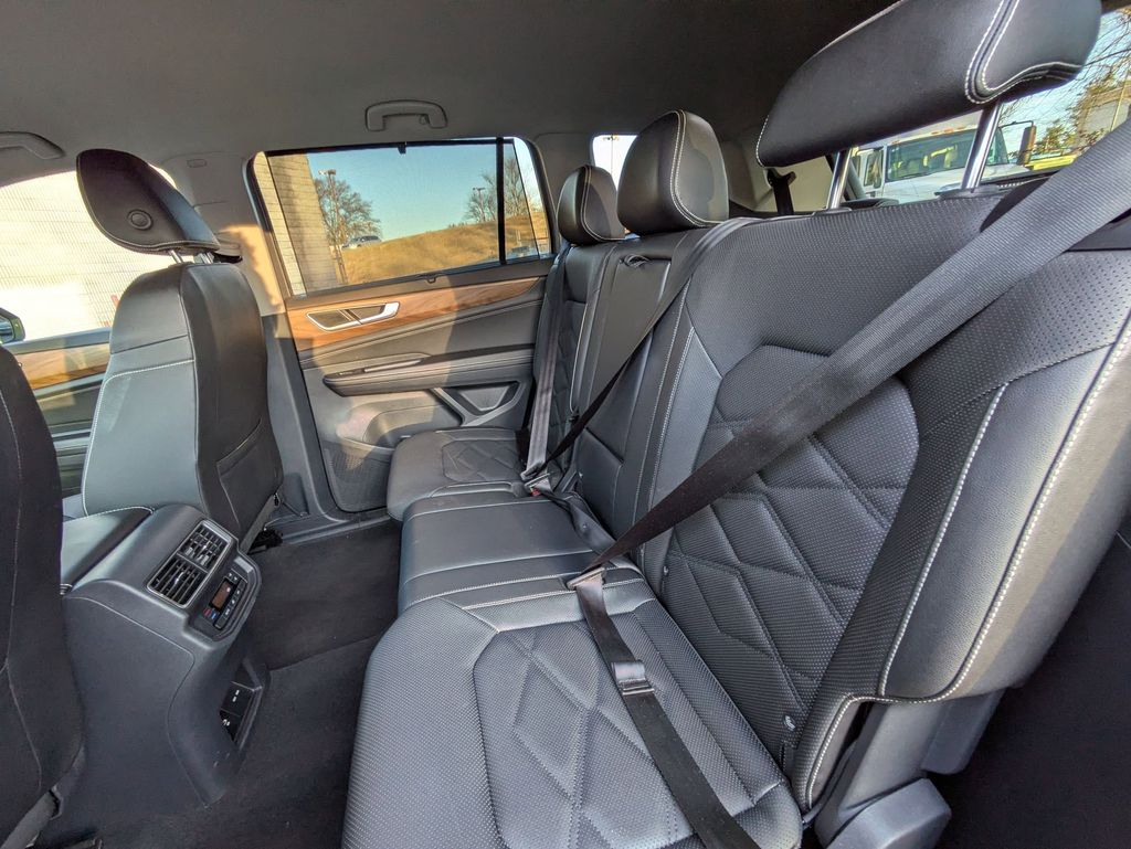 Thumbnail: 2025 Volkswagen Atlas - 24