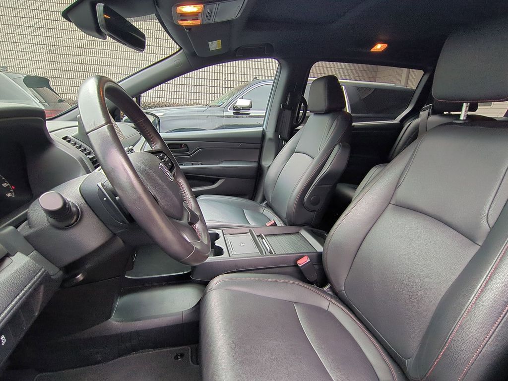 Thumbnail: 2025 Honda Odyssey - 24