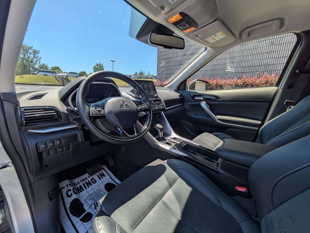 Thumbnail: 2025 Mitsubishi Eclipse Cross - 15