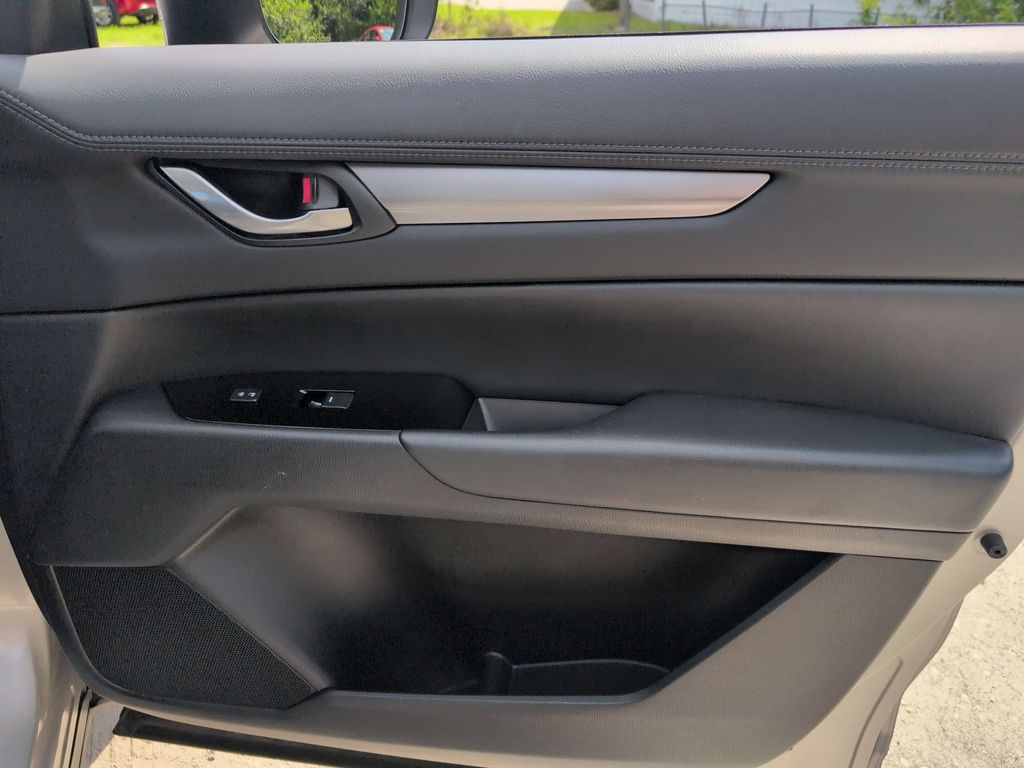 2025 Mazda CX-5 S Preferred package - Photo 32