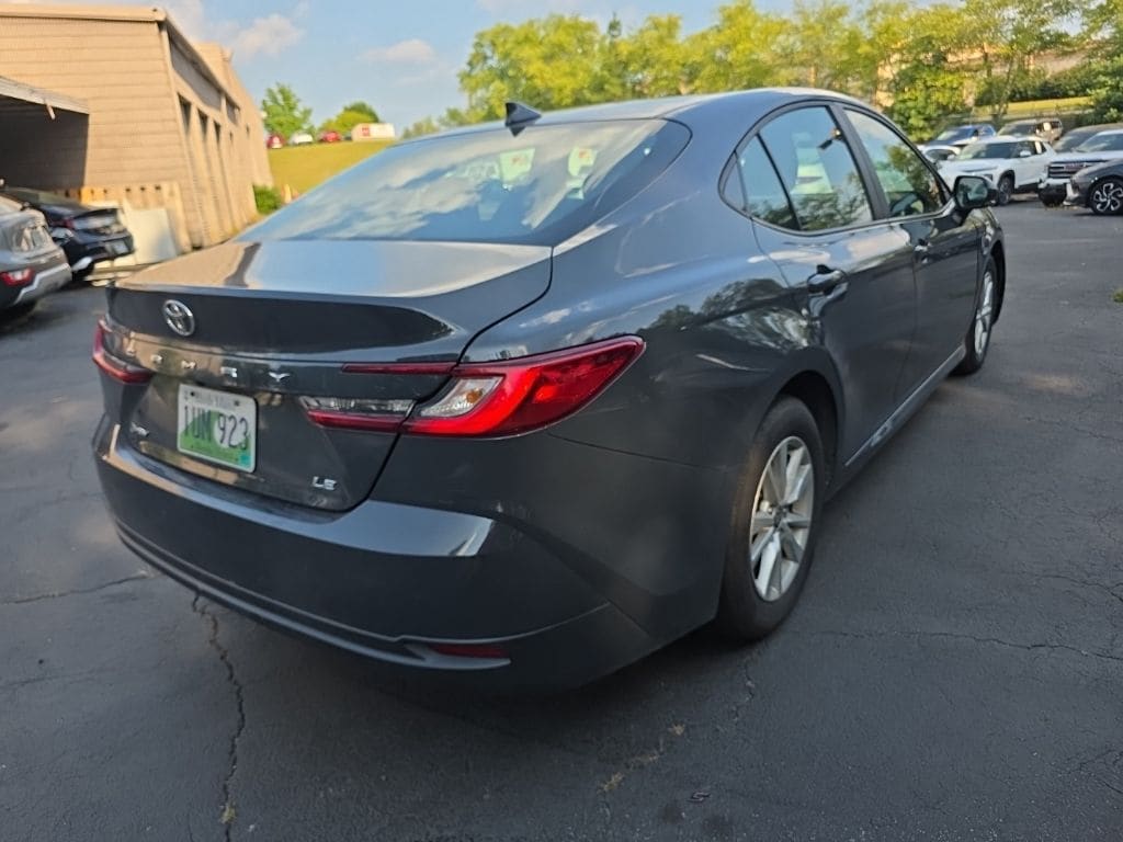 Thumbnail: 2025 Toyota Camry - 9