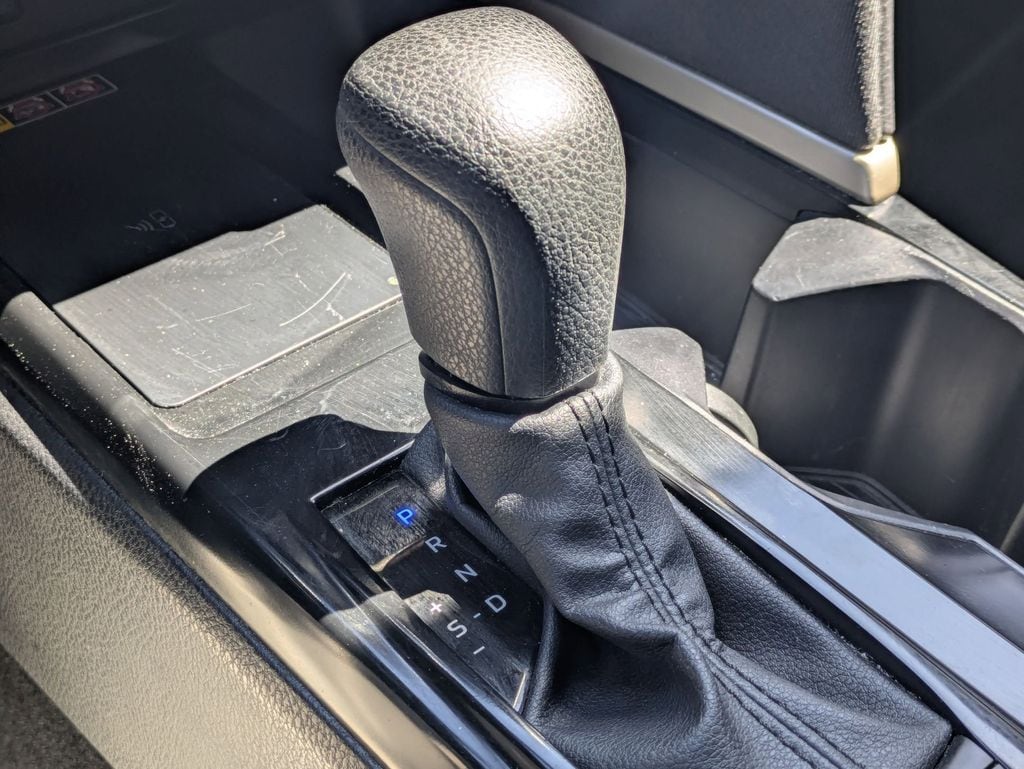 Thumbnail: 2025 Toyota Camry - 17