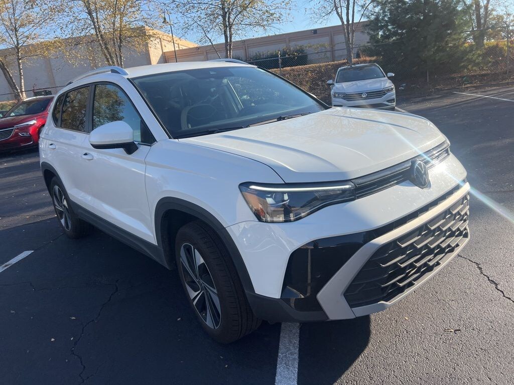 Certified 2025 Volkswagen Taos 1.5T SE SUV