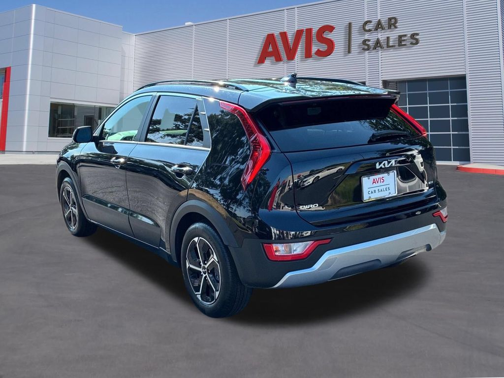 Thumbnail: 2025 Kia Niro - 9