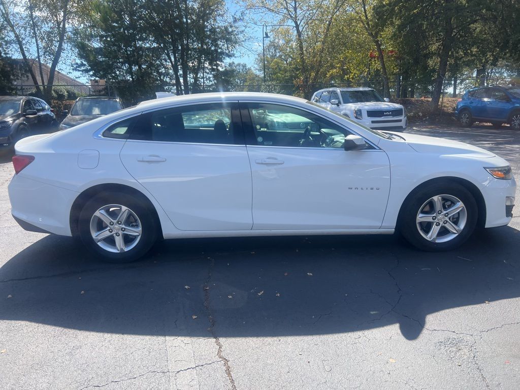 Thumbnail: 2024 Chevrolet Malibu - 7