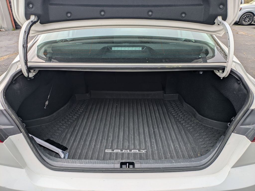 Thumbnail: 2025 Toyota Camry - 29