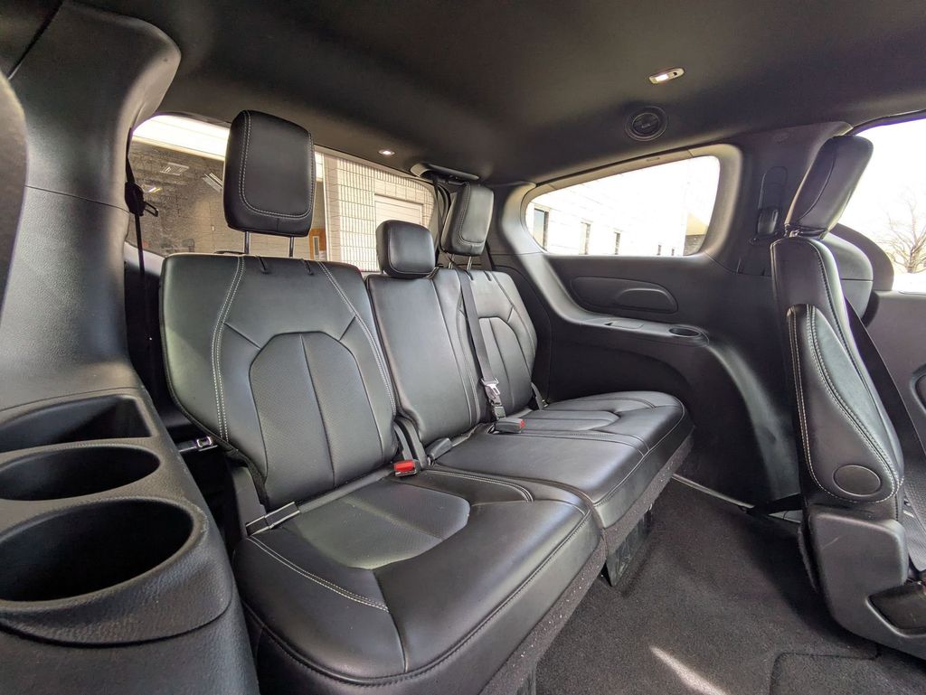 Thumbnail: 2025 Chrysler Pacifica - 28