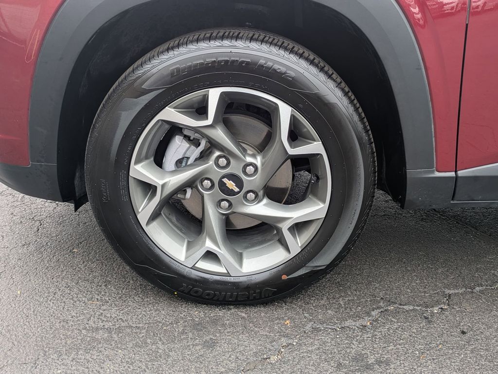 Thumbnail: 2025 Chevrolet Trax - 25