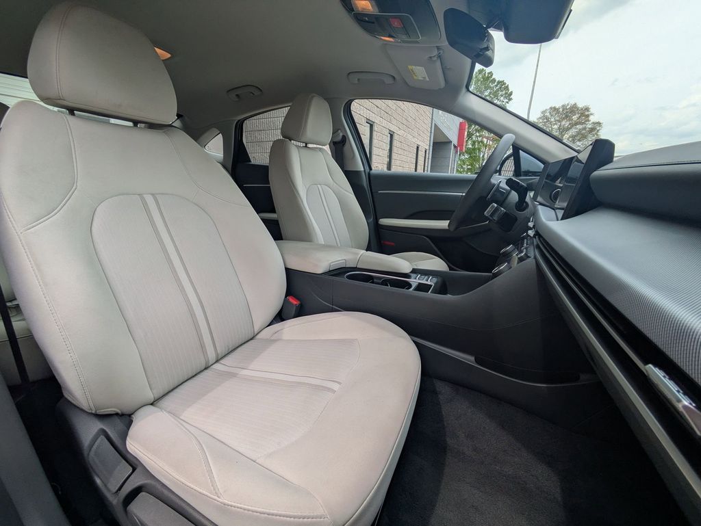 Thumbnail: 2025 Hyundai Sonata - 28