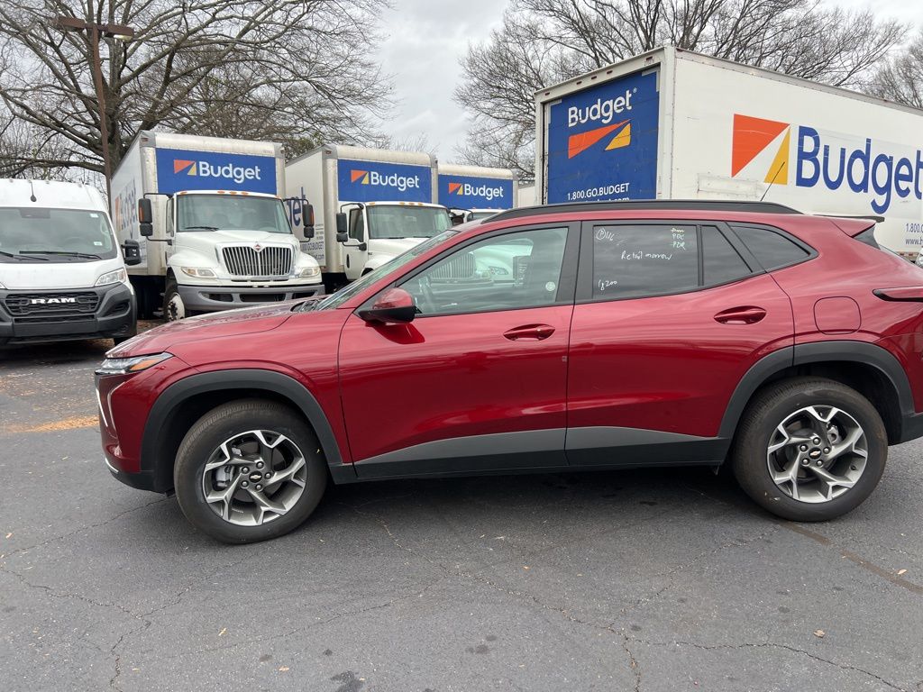 Thumbnail: 2025 Chevrolet Trax - 7