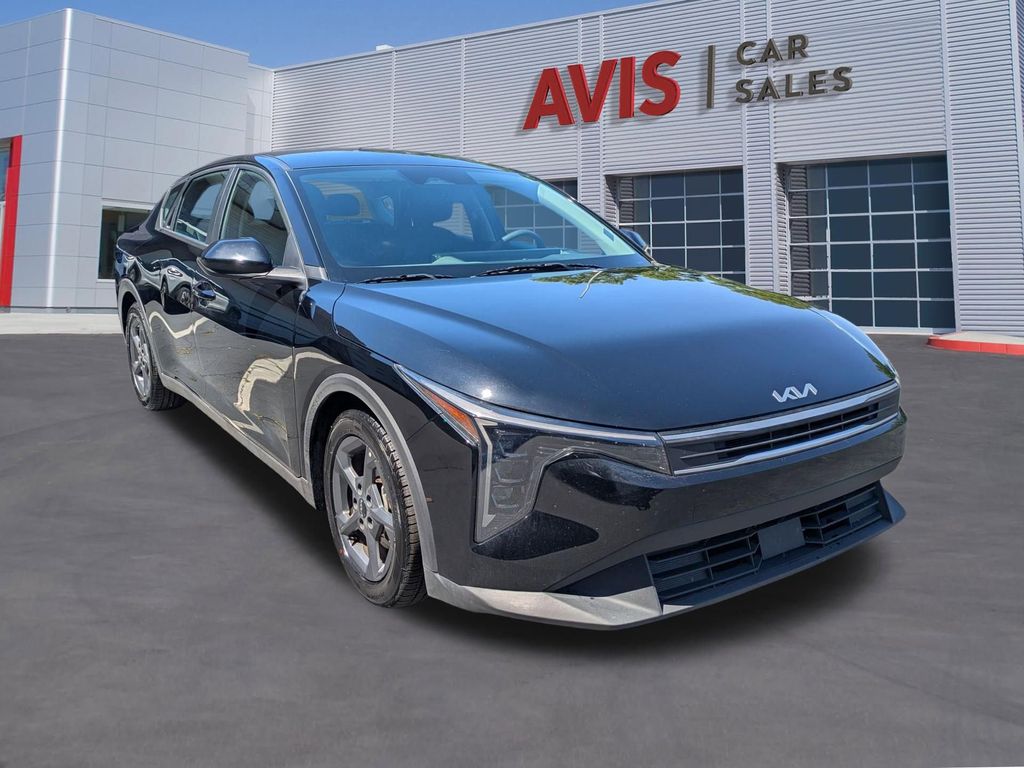Thumbnail: 2025 Kia K4 - 3