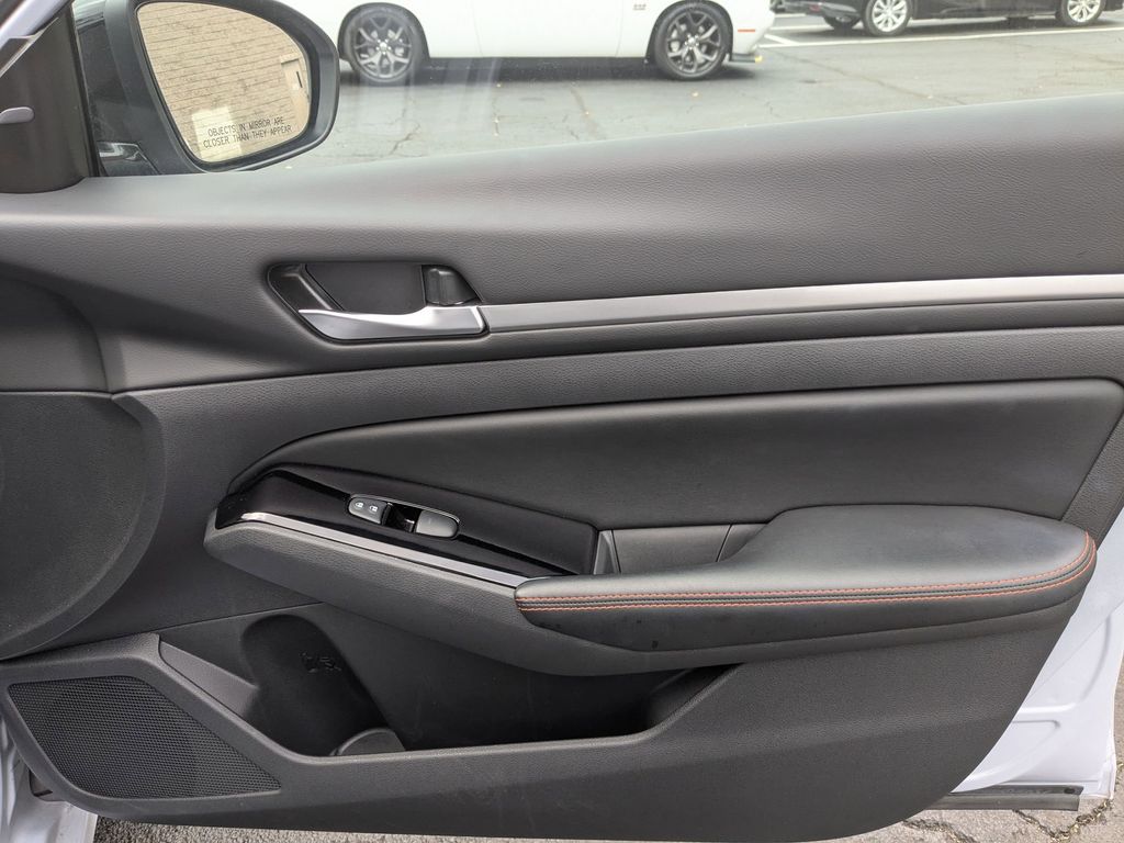 Thumbnail: 2025 Nissan Altima - 33