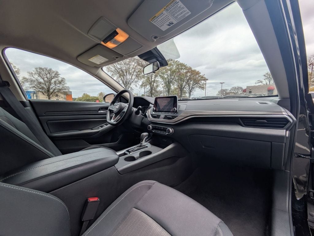 Thumbnail: 2025 Nissan Altima - 27