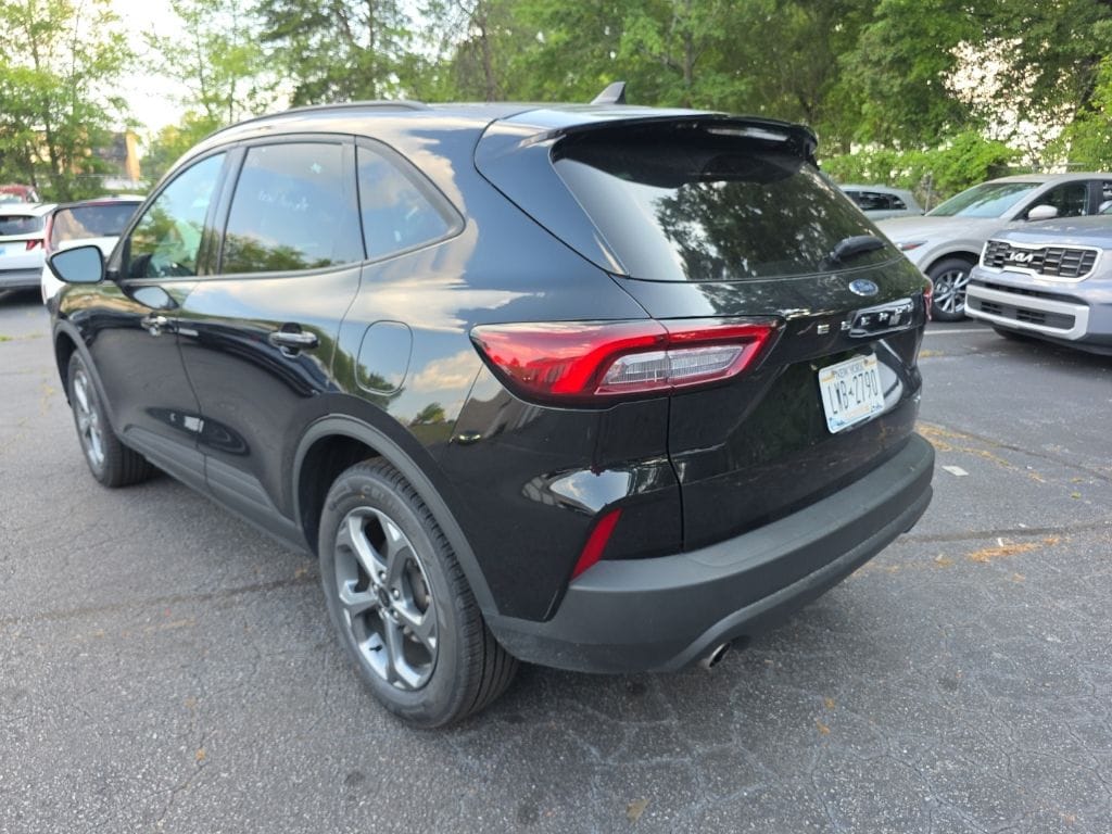 Thumbnail: 2025 Ford Escape - 8