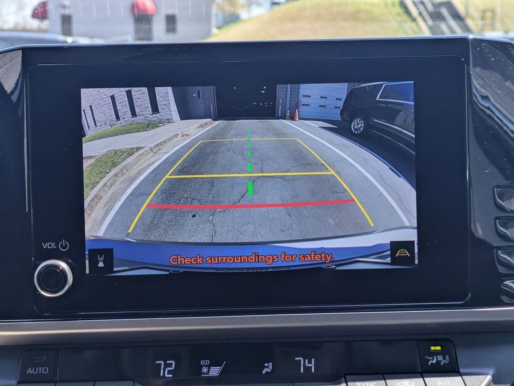 Thumbnail: 2025 Toyota Camry - 19