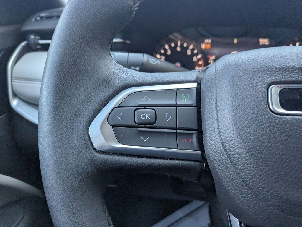 Thumbnail: 2025 Jeep Compass - 15