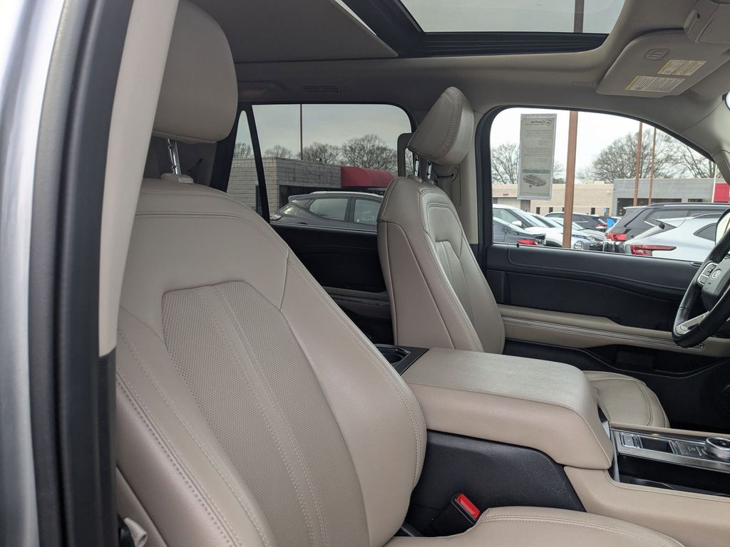 Thumbnail: 2024 Ford Expedition MAX - 32