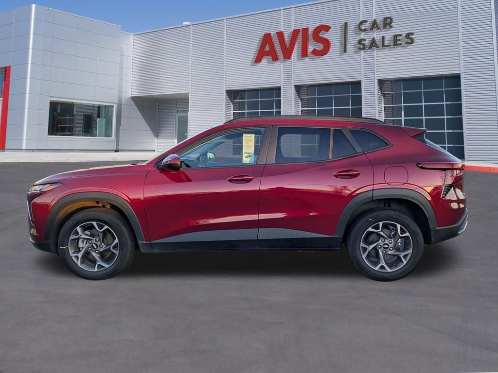 Thumbnail: 2025 Chevrolet Trax - 10