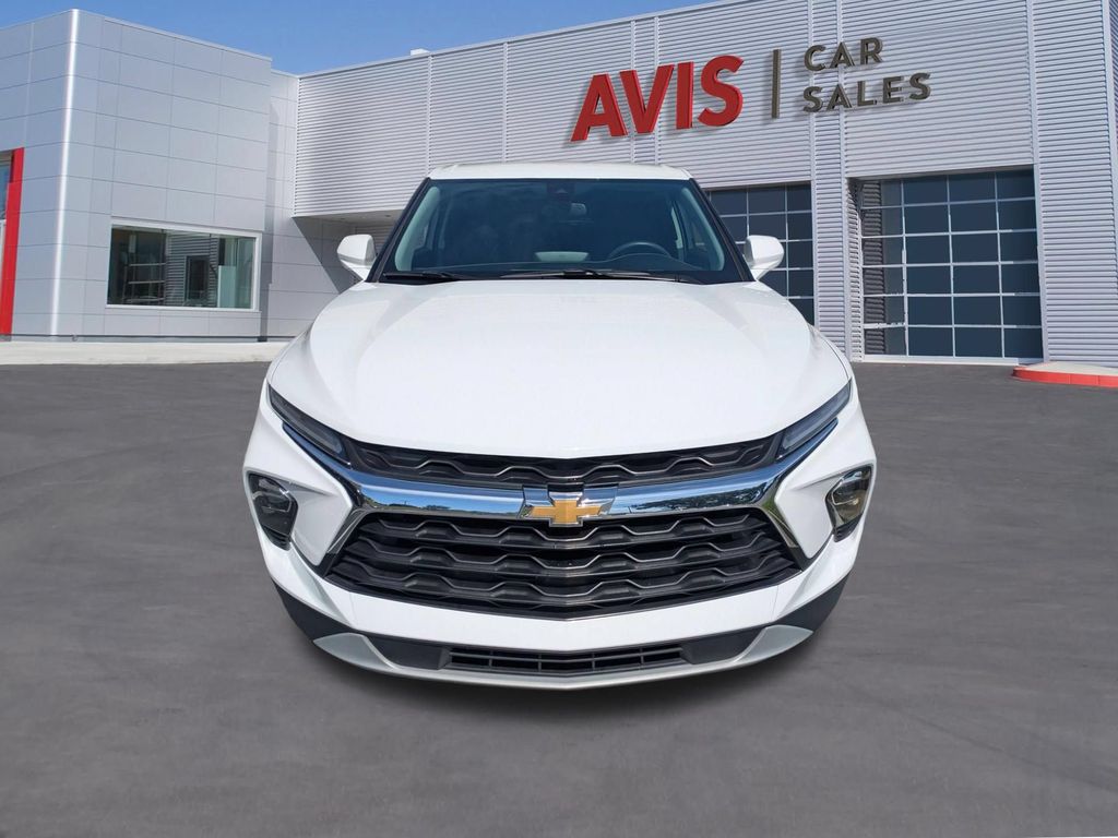 Thumbnail: 2025 Chevrolet Blazer - 2