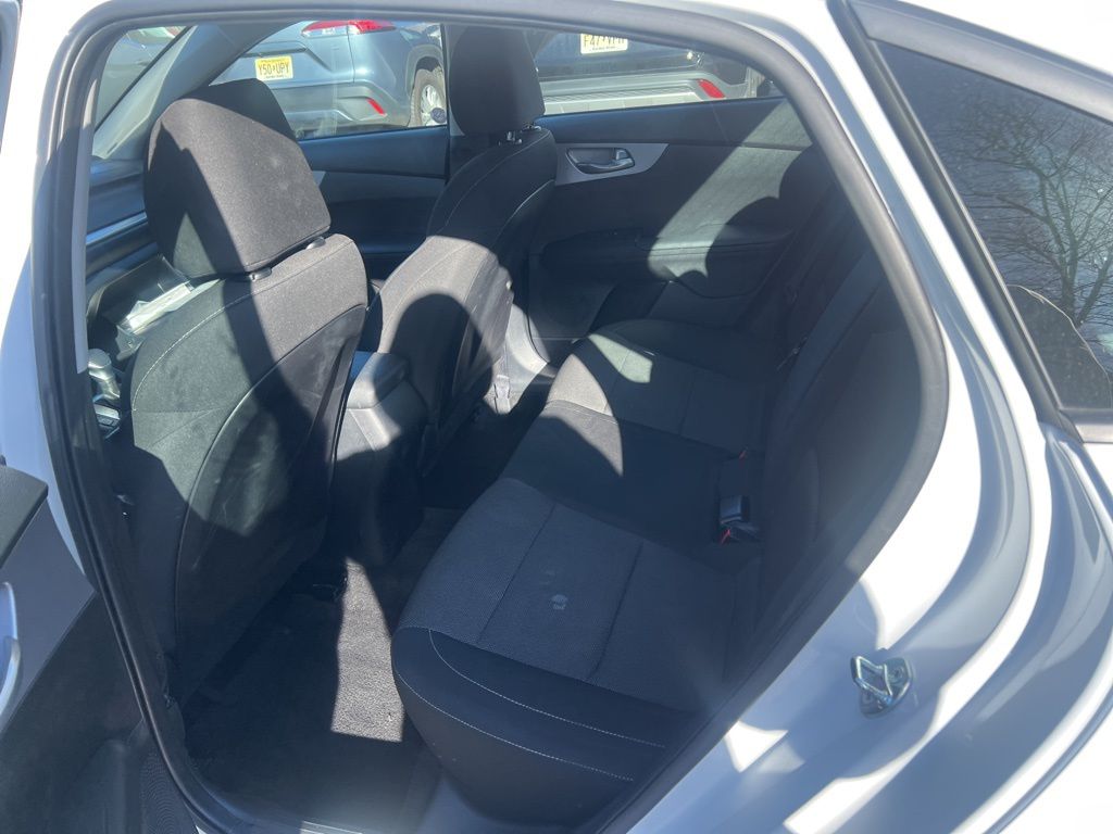 Thumbnail: 2024 Kia Forte - 7