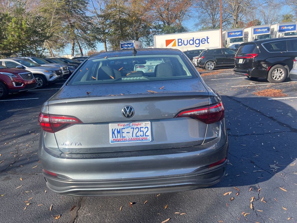 Thumbnail: 2024 Volkswagen Jetta - 12