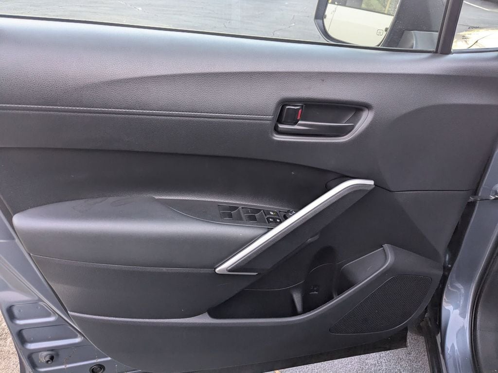 Thumbnail: 2025 Toyota Corolla Cross - 11