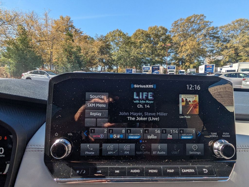 Thumbnail: 2024 Mitsubishi Outlander - 19