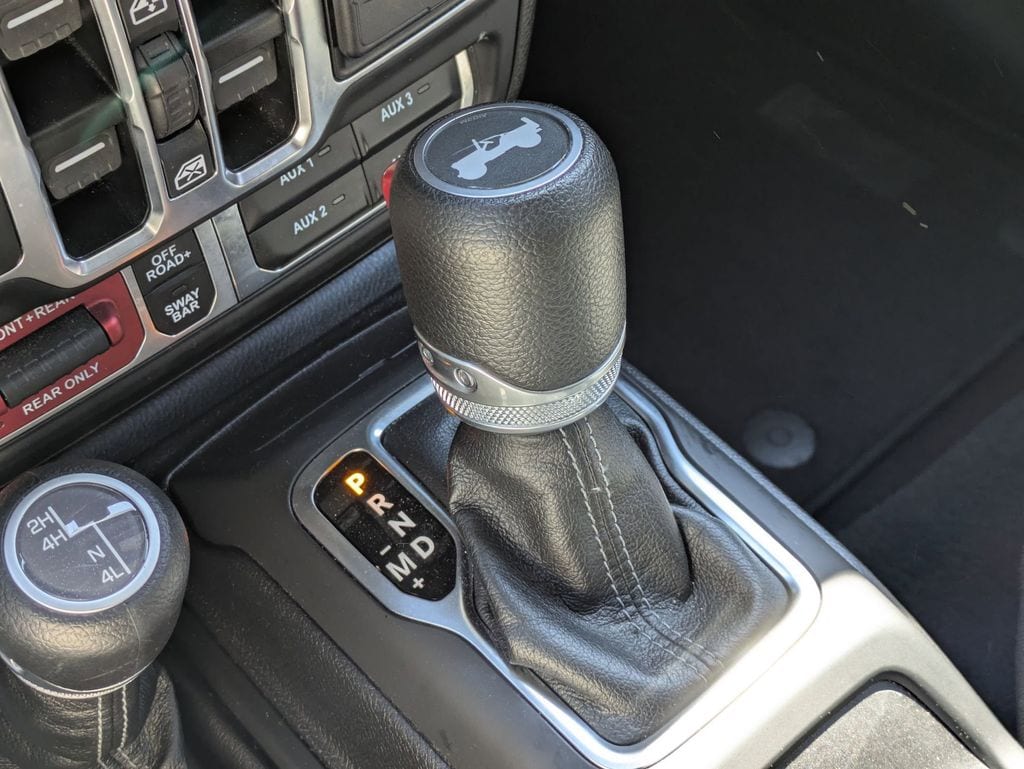 Thumbnail: 2025 Jeep Wrangler - 17