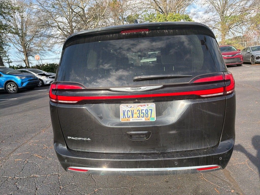Thumbnail: 2023 Chrysler Pacifica - 6