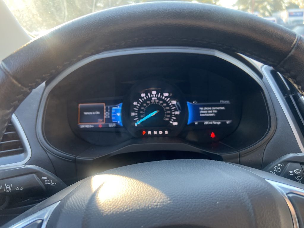 2024 Ford Edge SEL photo 4