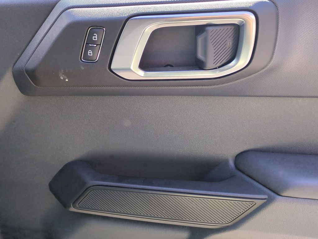 Thumbnail: 2025 Ford Bronco - 34