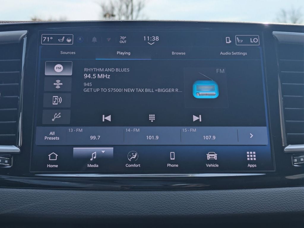 Thumbnail: 2025 Chrysler Pacifica - 19