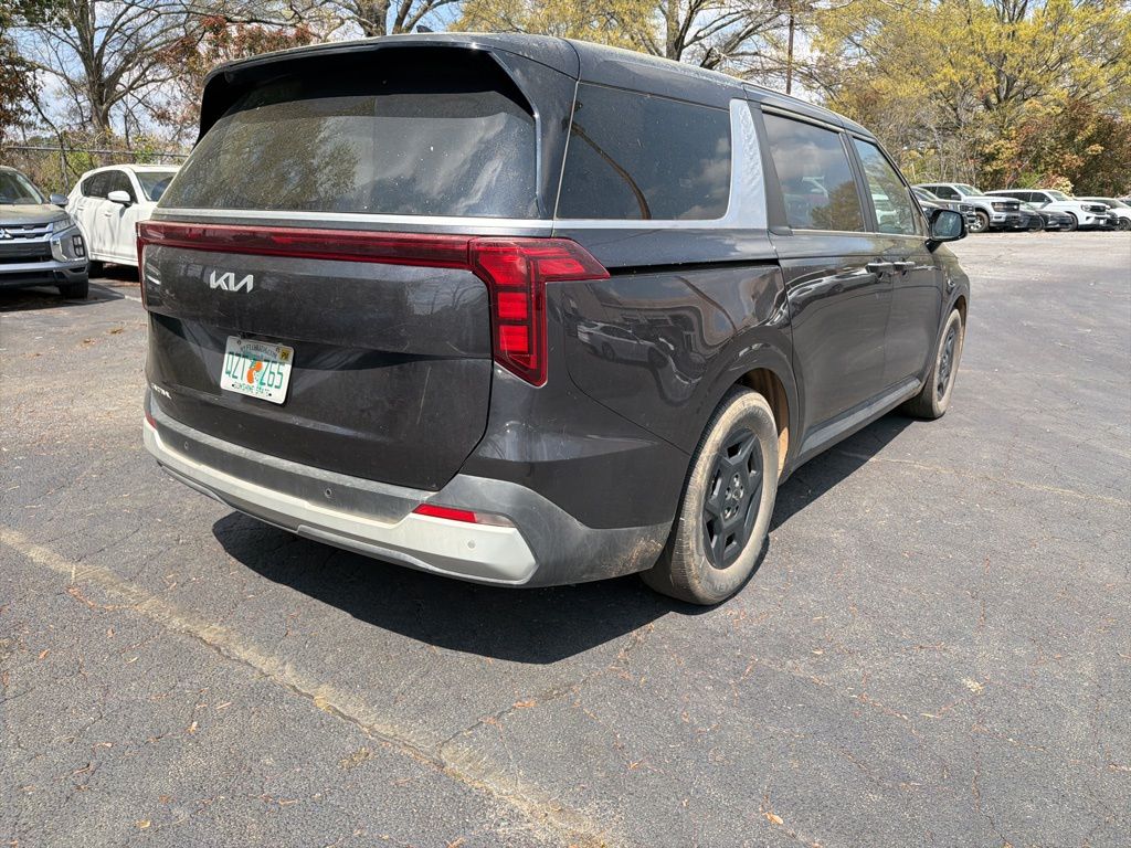 Thumbnail: 2025 Kia Carnival - 5