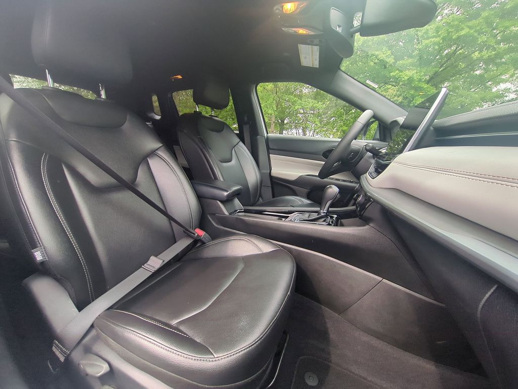 Thumbnail: 2025 Jeep Compass - 30