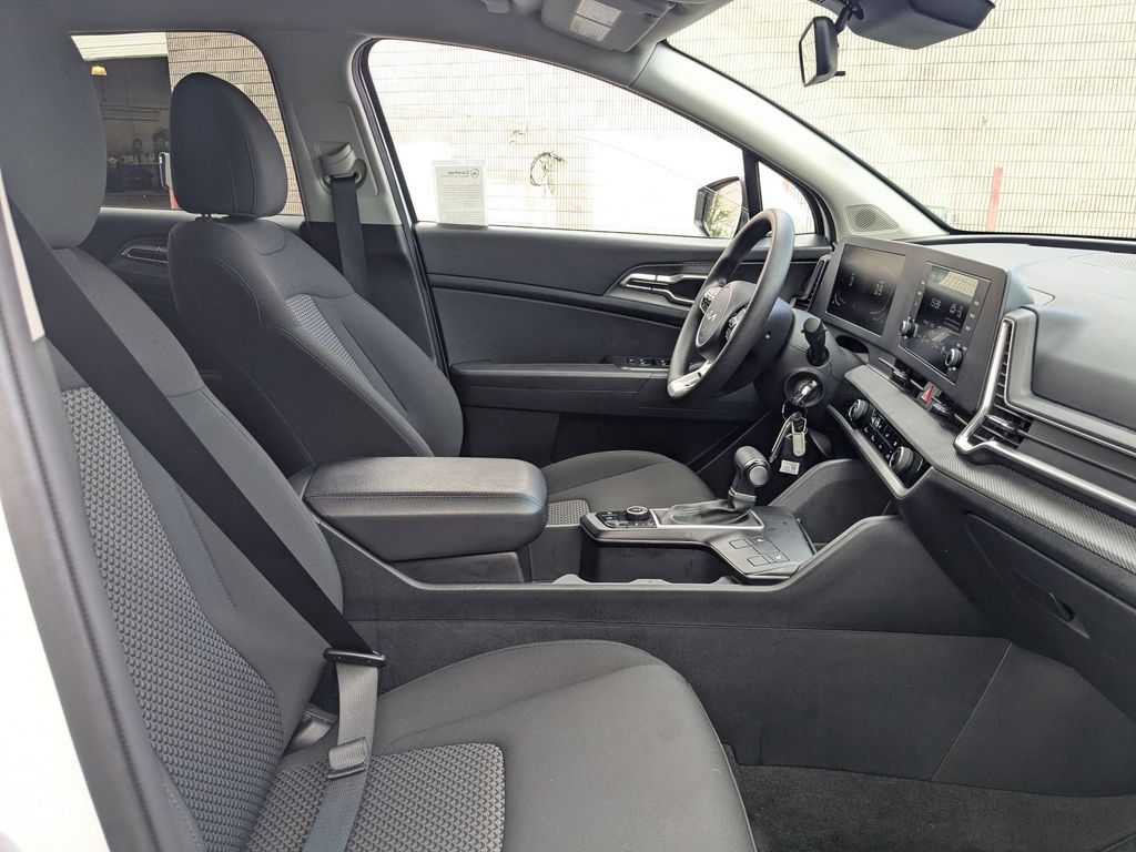 Thumbnail: 2024 Kia Sportage - 31