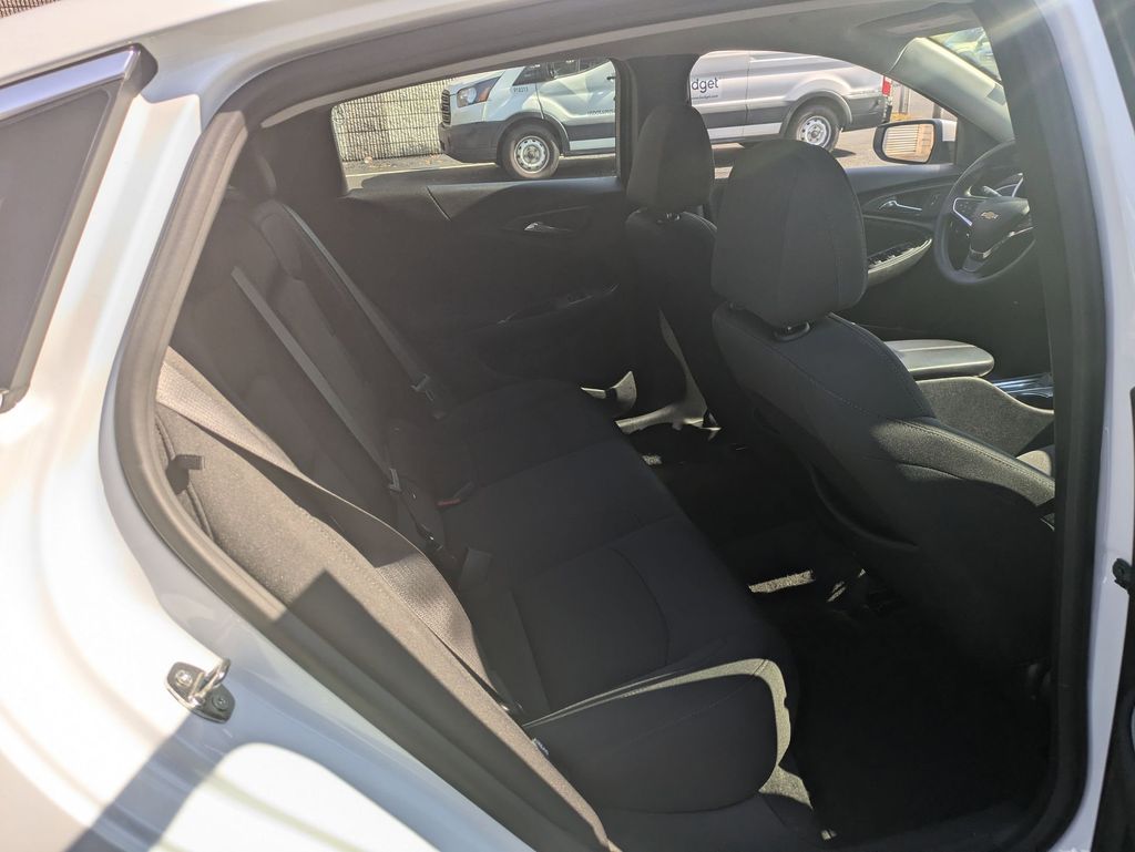 Thumbnail: 2024 Chevrolet Malibu - 30