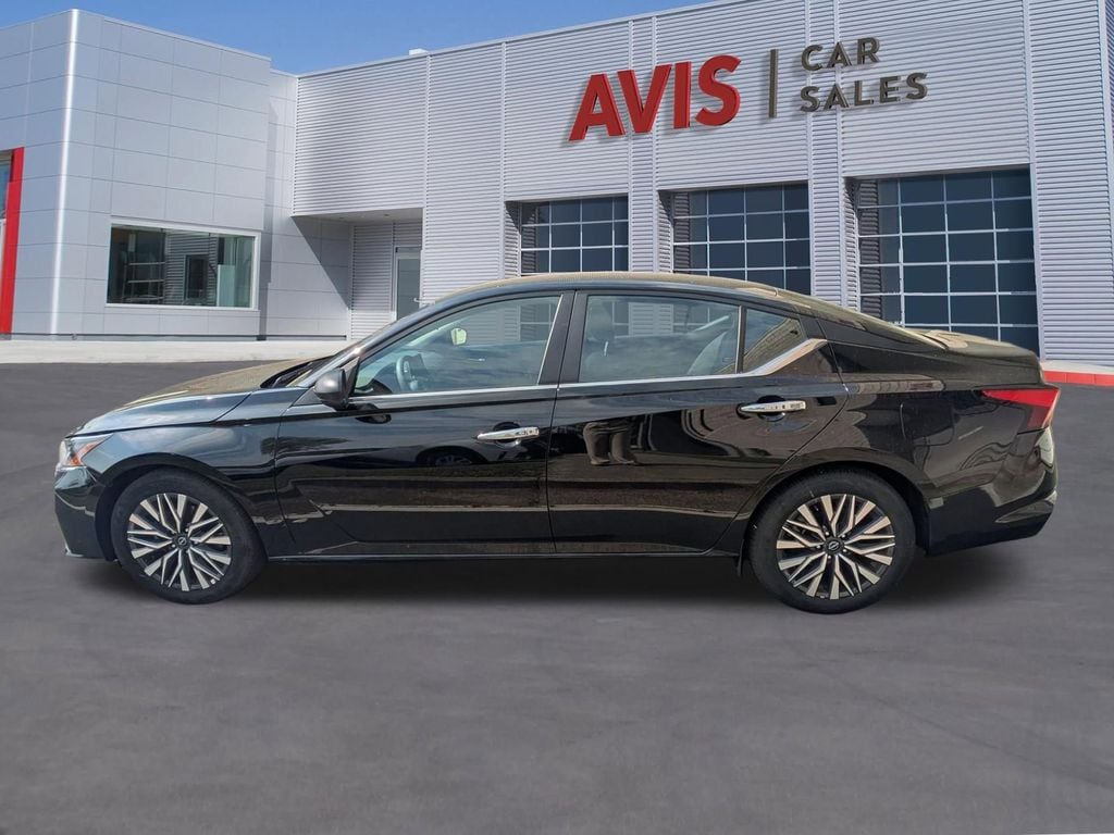 Thumbnail: 2025 Nissan Altima - 10