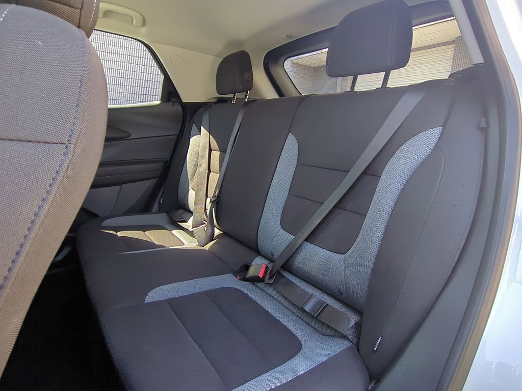 Thumbnail: 2025 Chevrolet TrailBlazer - 27