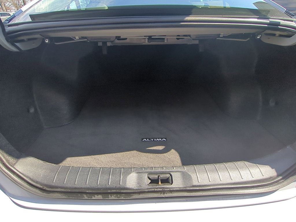 Thumbnail: 2025 Nissan Altima - 28