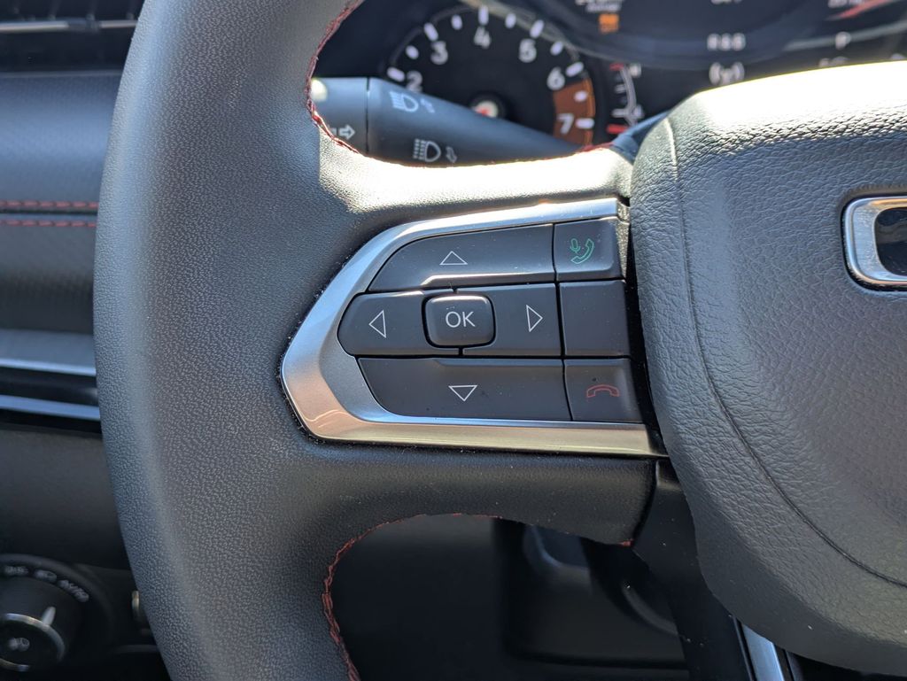 Thumbnail: 2025 Jeep Compass - 22