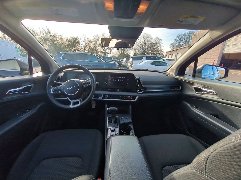 Thumbnail: 2024 Kia Sportage - 24