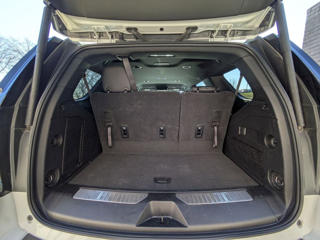 Thumbnail: 2025 Chevrolet Tahoe - 28