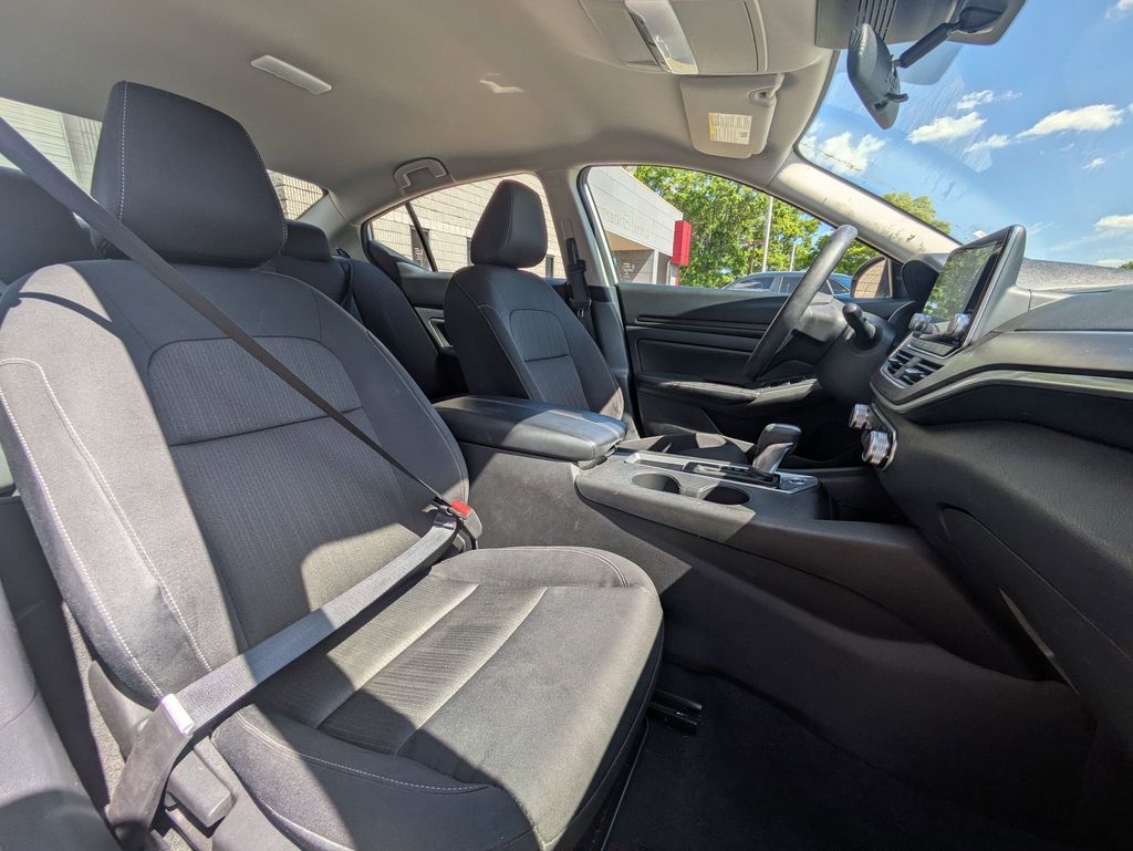 Thumbnail: 2025 Nissan Altima - 29