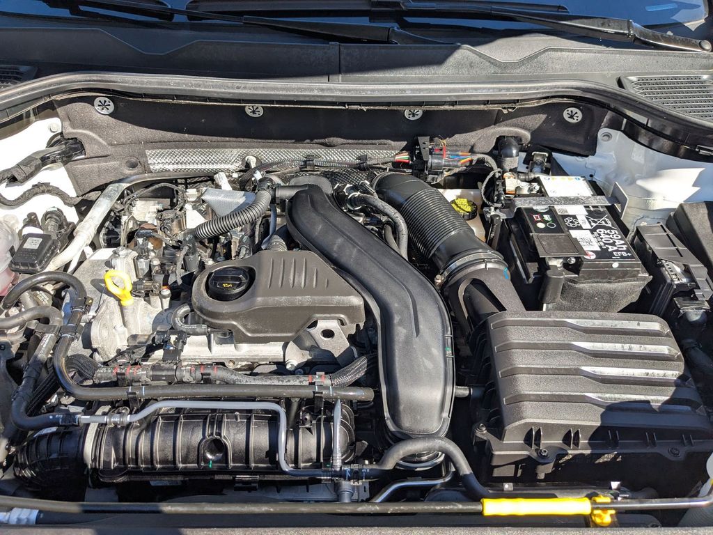 Thumbnail: 2025 Volkswagen Taos - 32