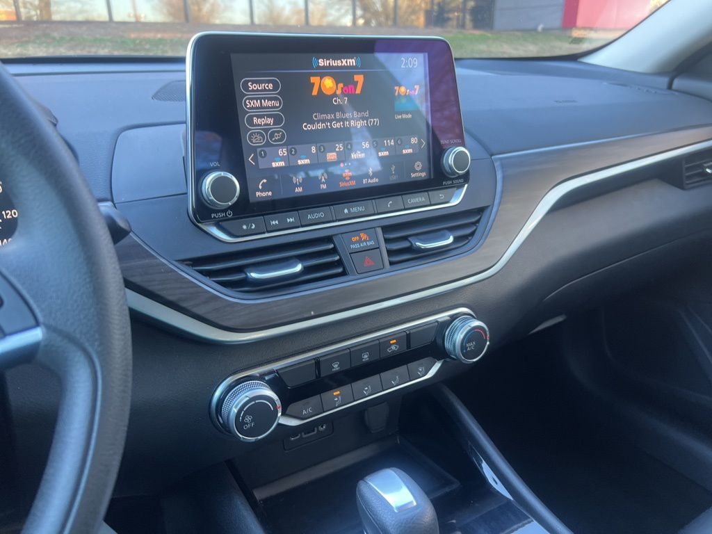 Thumbnail: 2024 Nissan Altima - 5