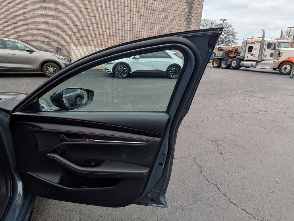 Thumbnail: 2025 Mazda Mazda3 - 31