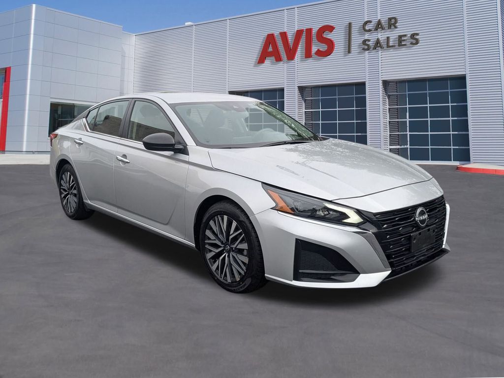 Thumbnail: 2024 Nissan Altima - 3