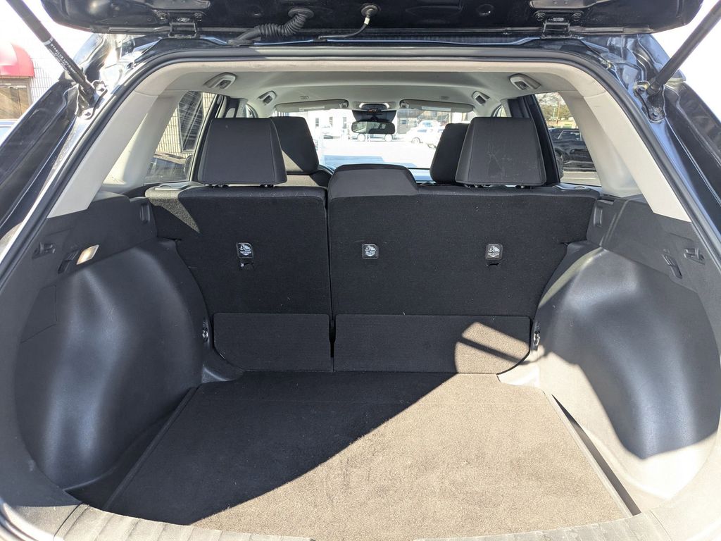 Thumbnail: 2024 Toyota Corolla Cross - 26