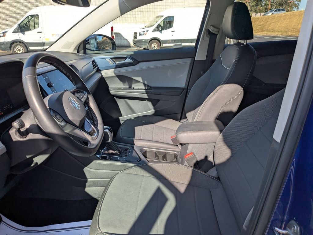 Thumbnail: 2024 Volkswagen Taos - 23